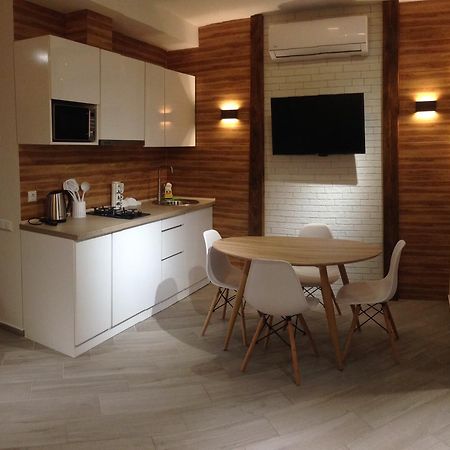 V&A Lux Apartments Batumi Exteriör bild
